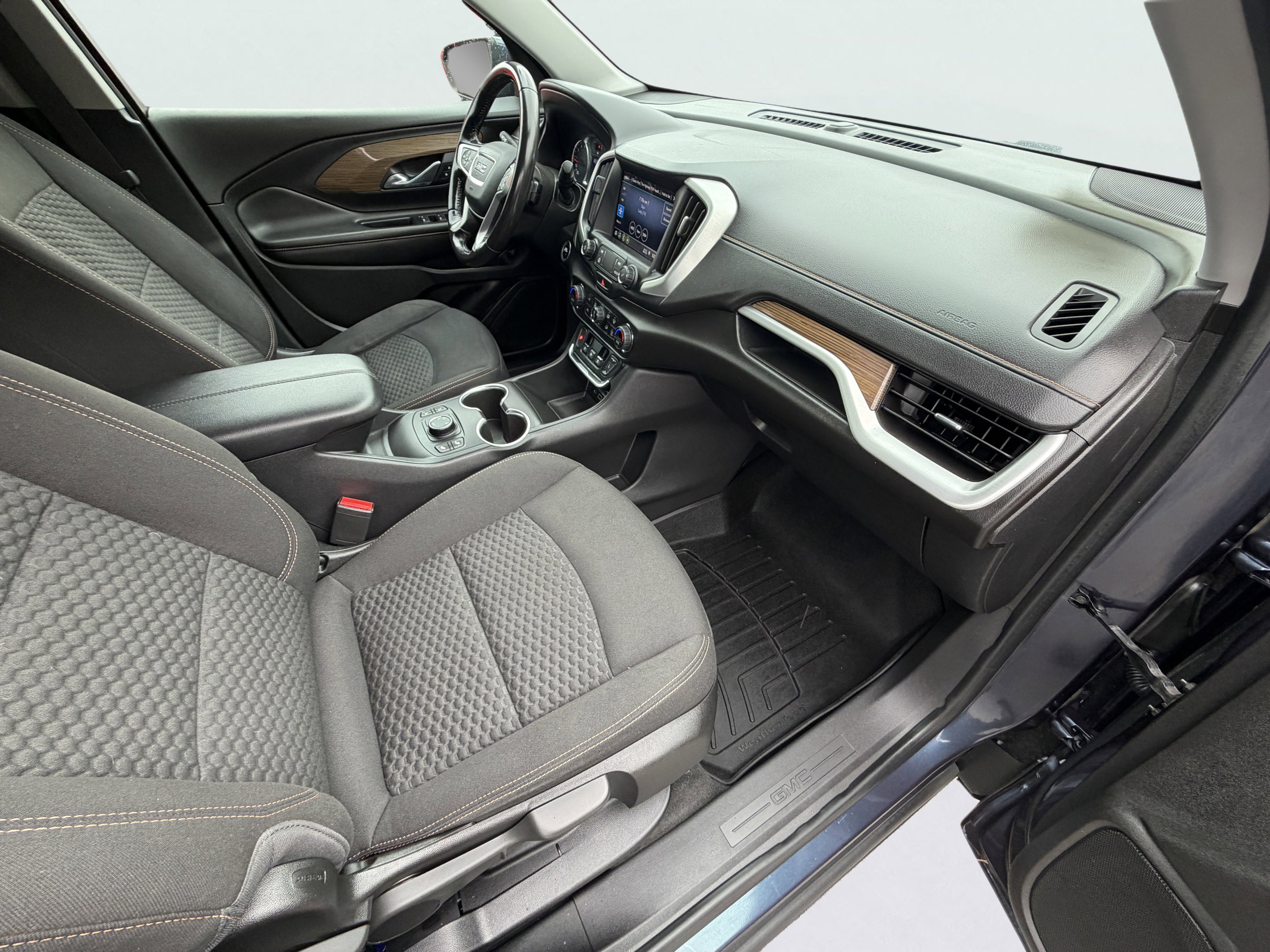 Used 2019 GMC Terrain SLE w/ Driver Convenience Package AWD/4WD image 20