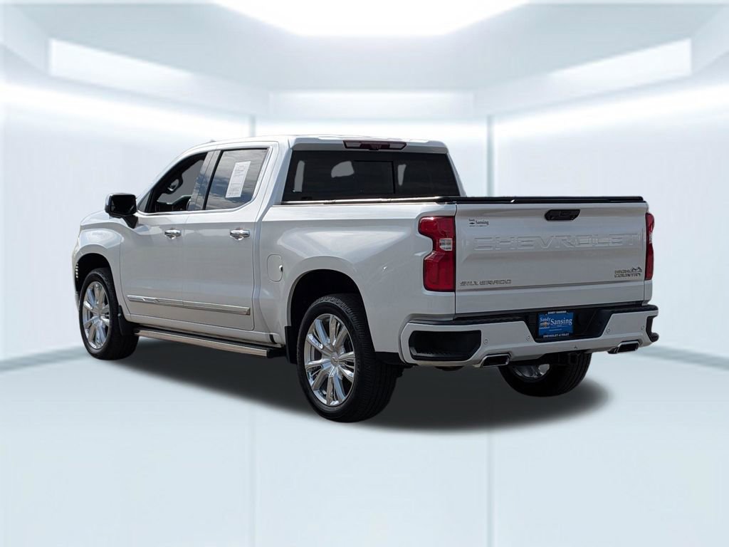 Used 2023 Chevrolet Silverado 1500 High Country w/ High Country Premium Package AWD/4WD image 4