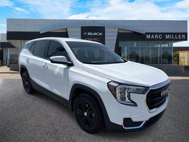 Used 2024 GMC Terrain SLE FWD image 1