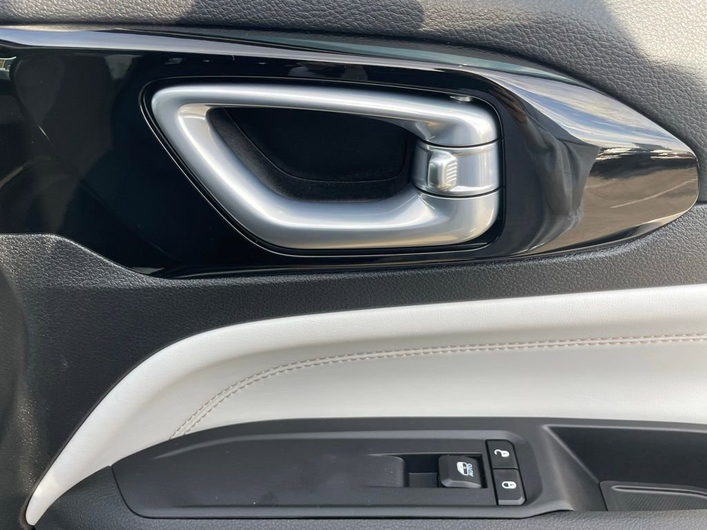 Certified 2024 Jeep Compass Limited image 14