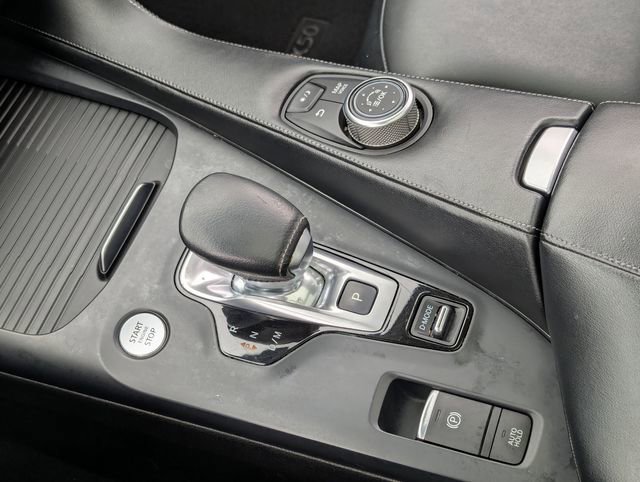 Used 2019 INFINITI QX50 Luxe w/ Navigation Package FWD image 16