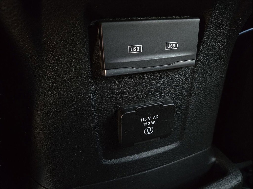 Used 2021 Jeep Wrangler Unlimited Rubicon w/ Trailer Tow Package image 10