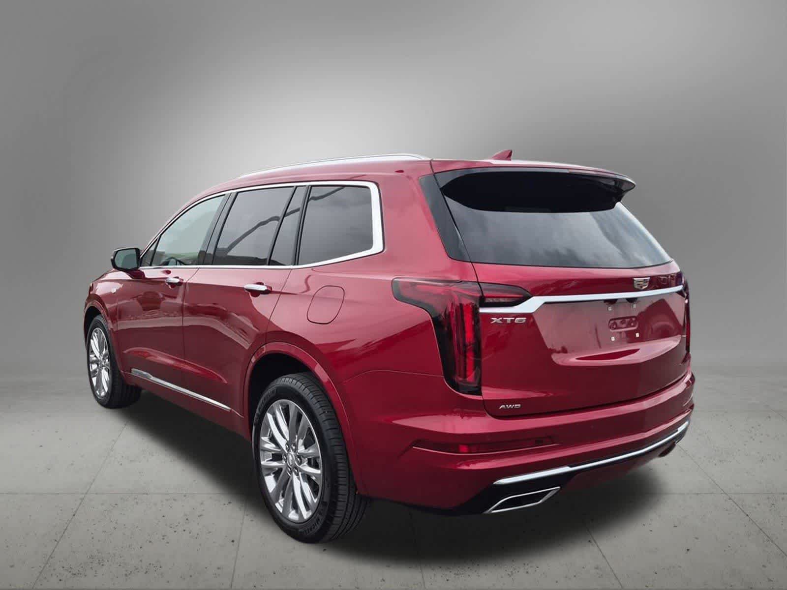 Used 2024 Cadillac XT6 Premium Luxury w/ LPO, Floor Liner Package AWD/4WD image 4