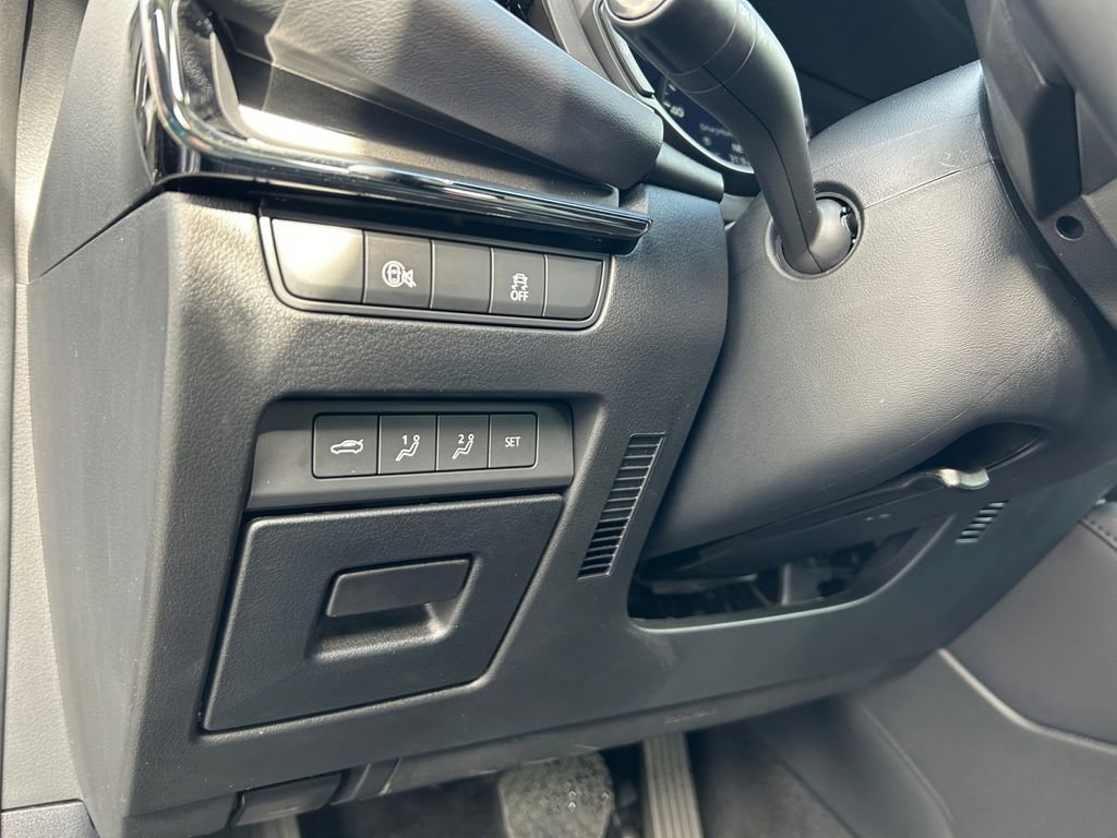 Used 2025 MAZDA MAZDA3 s image 21