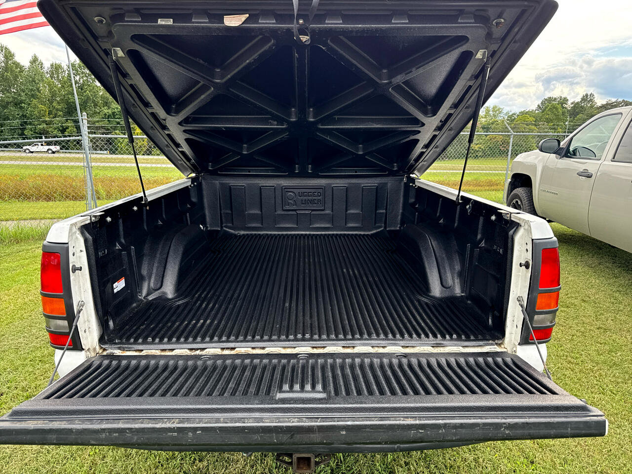 Used 1999 GMC Sierra 1500 SLE image 18