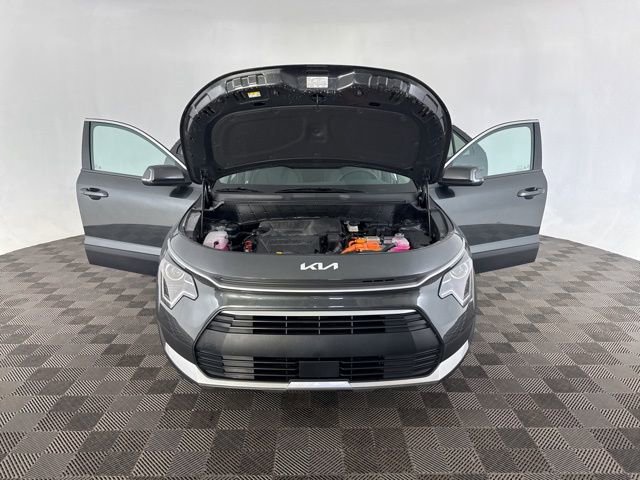 Certified 2025 Kia Niro EX image 13