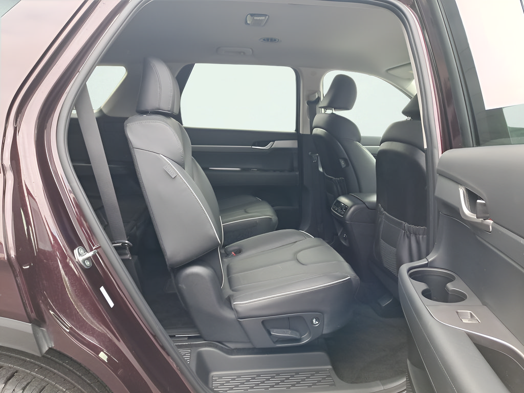 Used 2023 Hyundai Palisade SEL AWD/4WD image 14