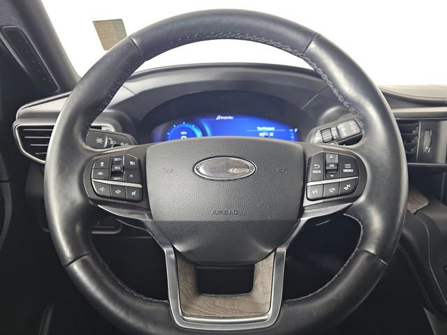 Used 2020 Ford Explorer Platinum w/ Premium Technology Package image 27