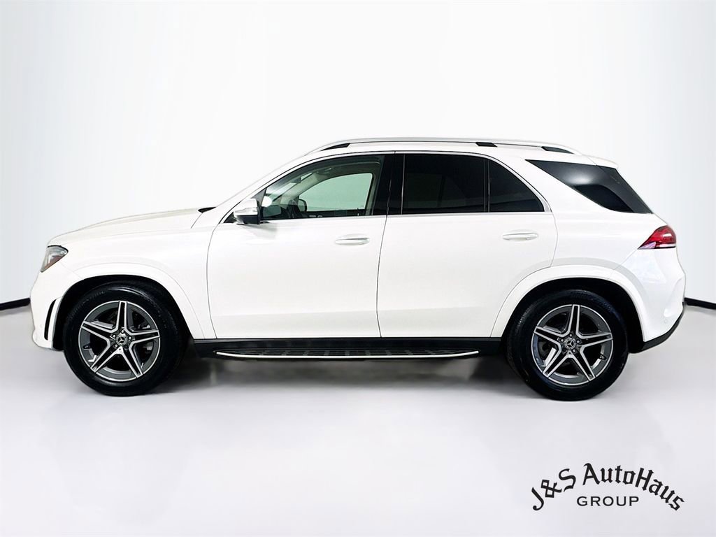 Used 2022 Mercedes-Benz GLE 350 4MATIC w/ AMG Line Exterior image 4