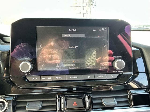 Used 2022 Nissan Pathfinder SV FWD image 15