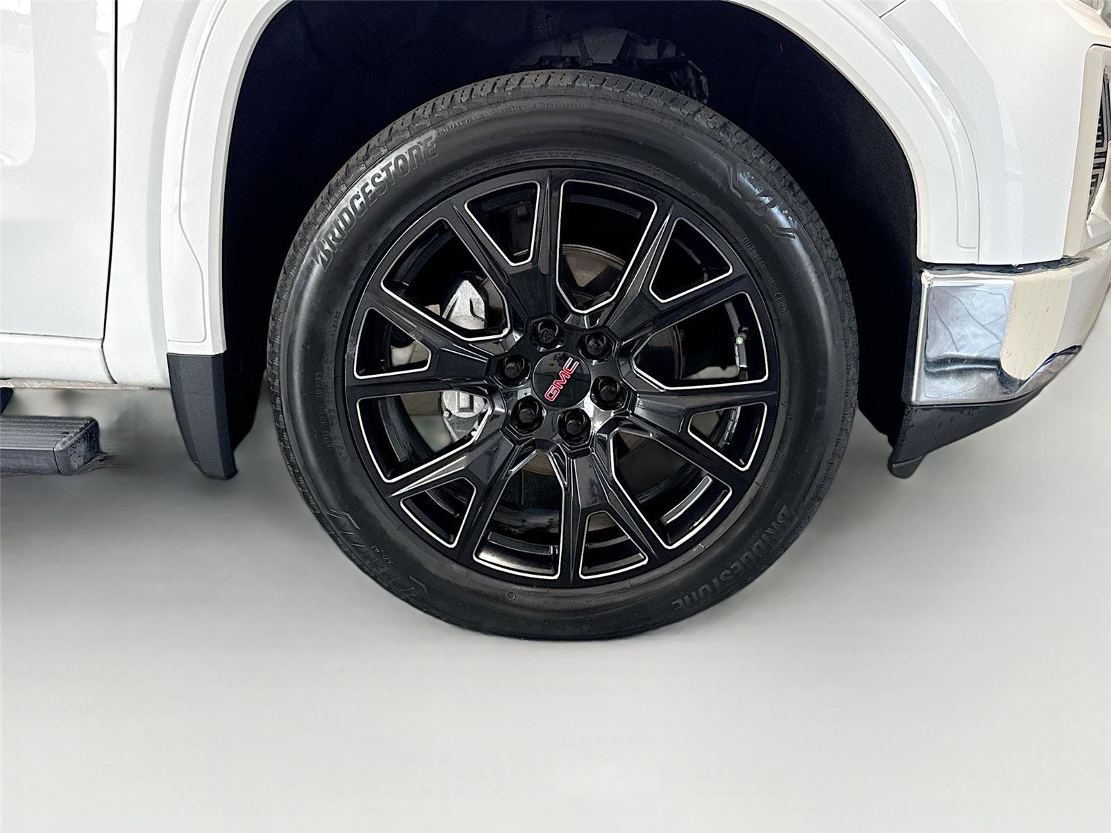 Used 2020 GMC Sierra 1500 SLT w/ Driver Alert Package II AWD/4WD image 35