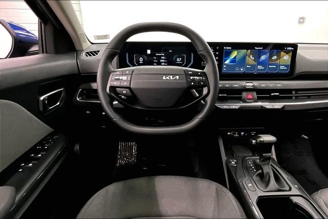 Used 2025 Kia K4 EX FWD image 6