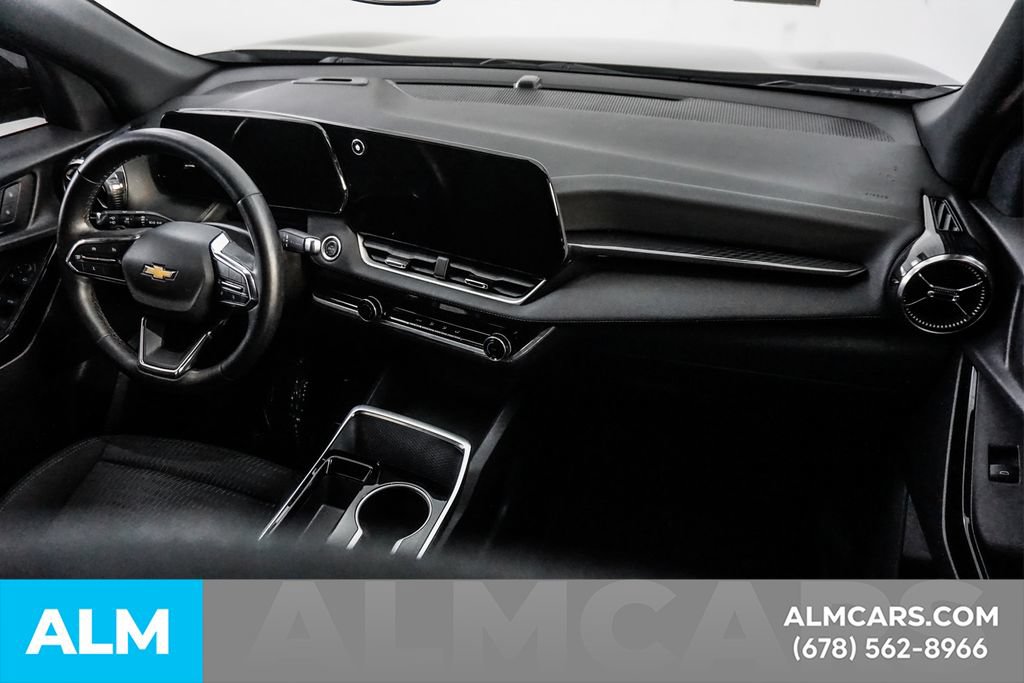 Used 2025 Chevrolet Equinox LT FWD image 25