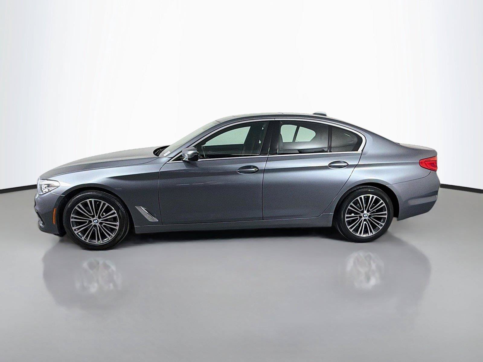 Used 2019 BMW 530i w/ Convenience Package RWD image 8