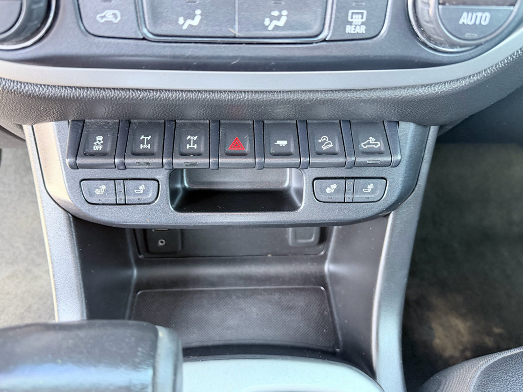 Used 2018 Chevrolet Colorado ZR2 AWD/4WD image 18