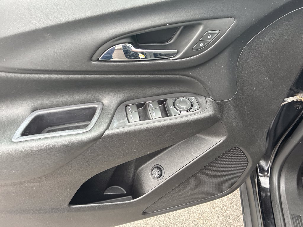 Used 2019 Chevrolet Equinox LT AWD/4WD image 11