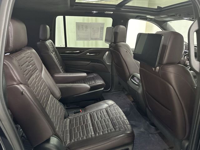 Used 2021 Cadillac Escalade ESV Premium Luxury Platinum w/ LPO, Radiant Package image 18