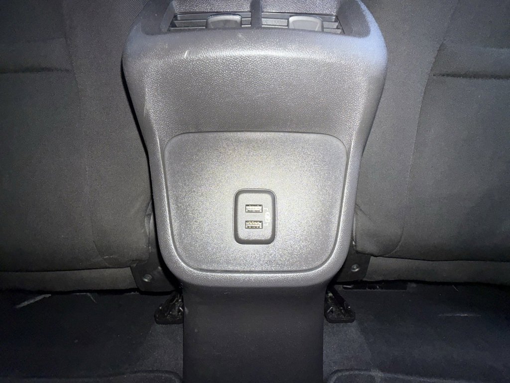 Used 2021 Chevrolet Equinox LT w/ Driver Convenience Package image 31