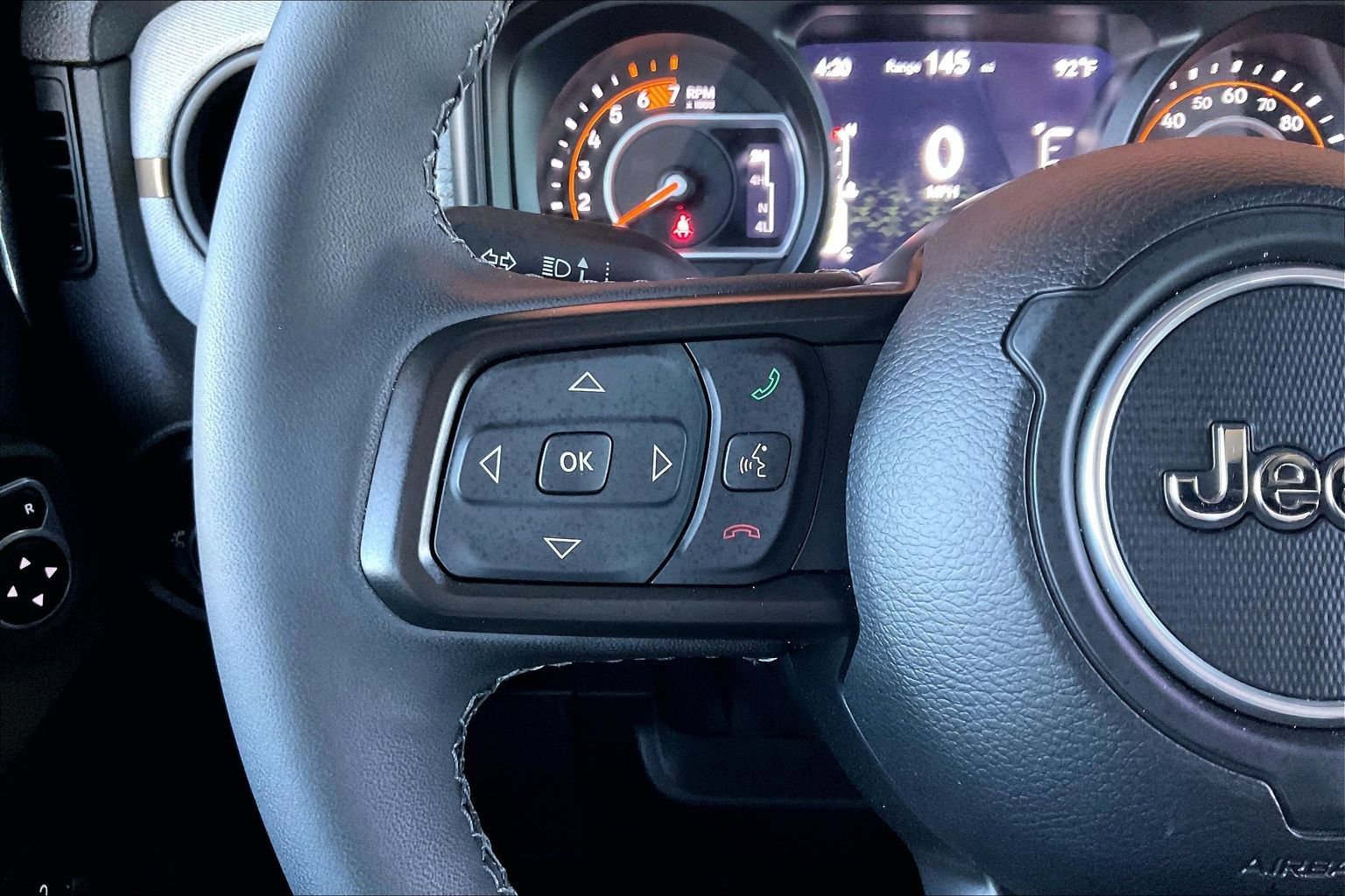 Used 2025 Jeep Wrangler Unlimited Sport AWD/4WD image 10