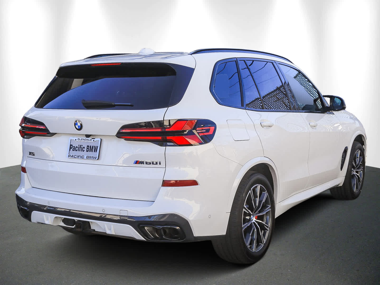 Certified 2025 BMW X5 M60i image 6
