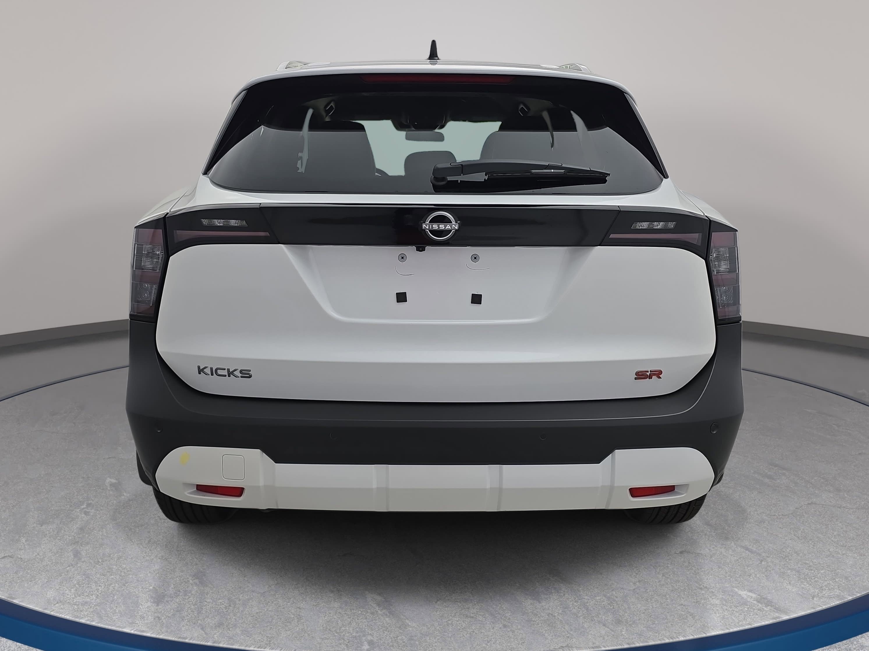 New 2026 Nissan Kicks SR FWD image 6