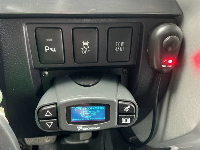Used 2014 Toyota Tundra Platinum AWD/4WD image 27