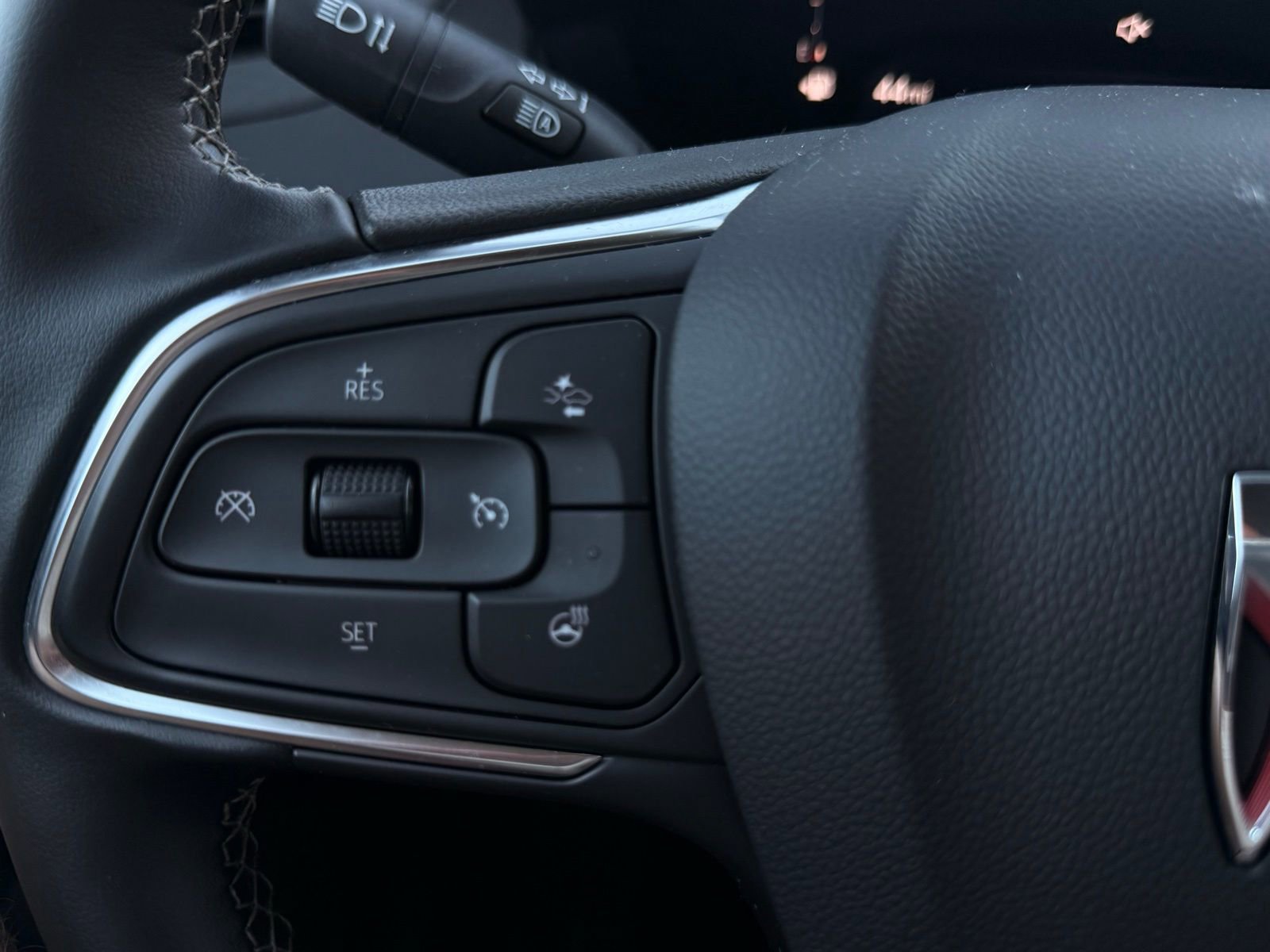 Used 2024 Buick Encore GX Avenir image 30