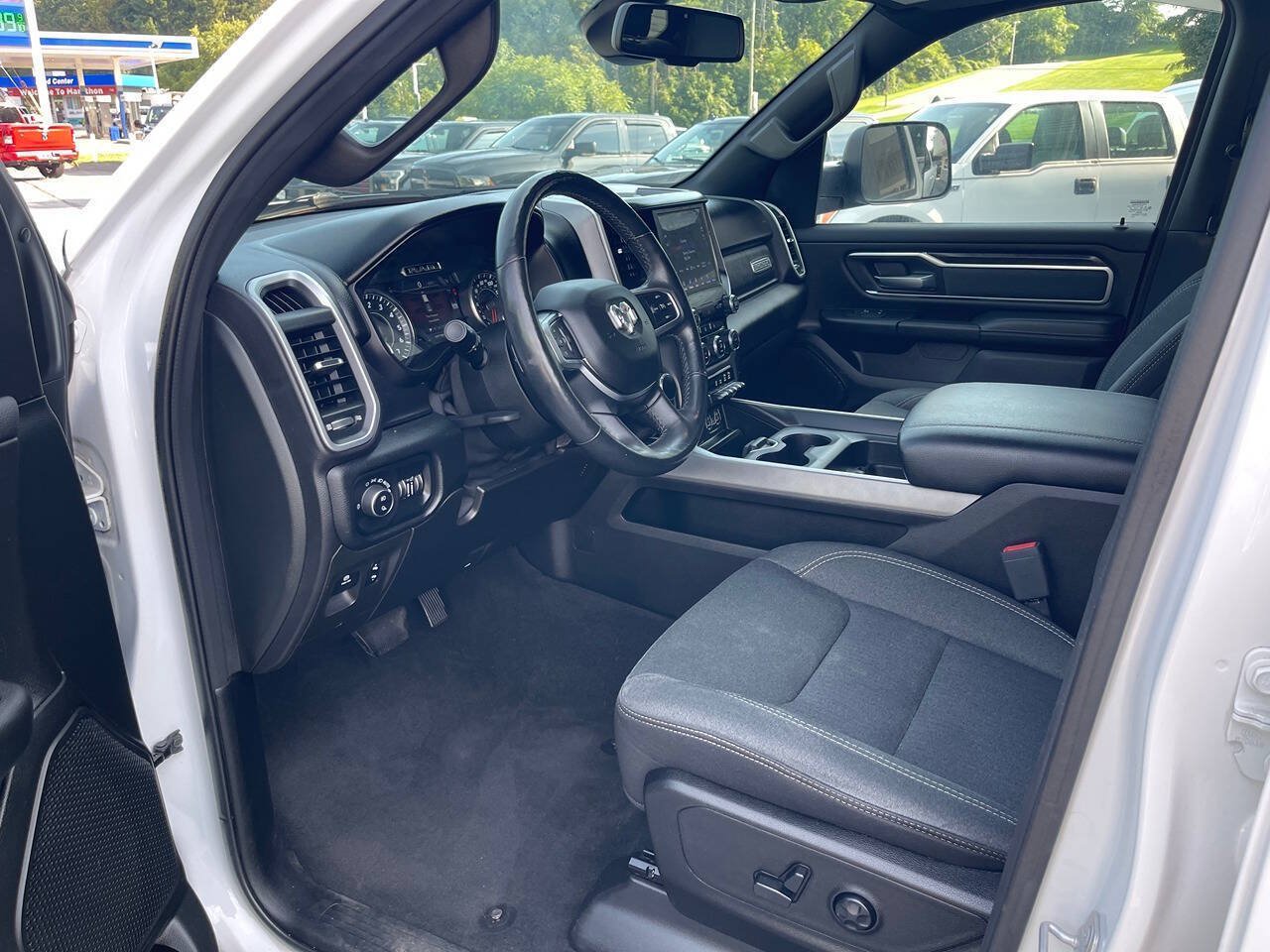 Used 2019 RAM 1500 Big Horn AWD/4WD image 18