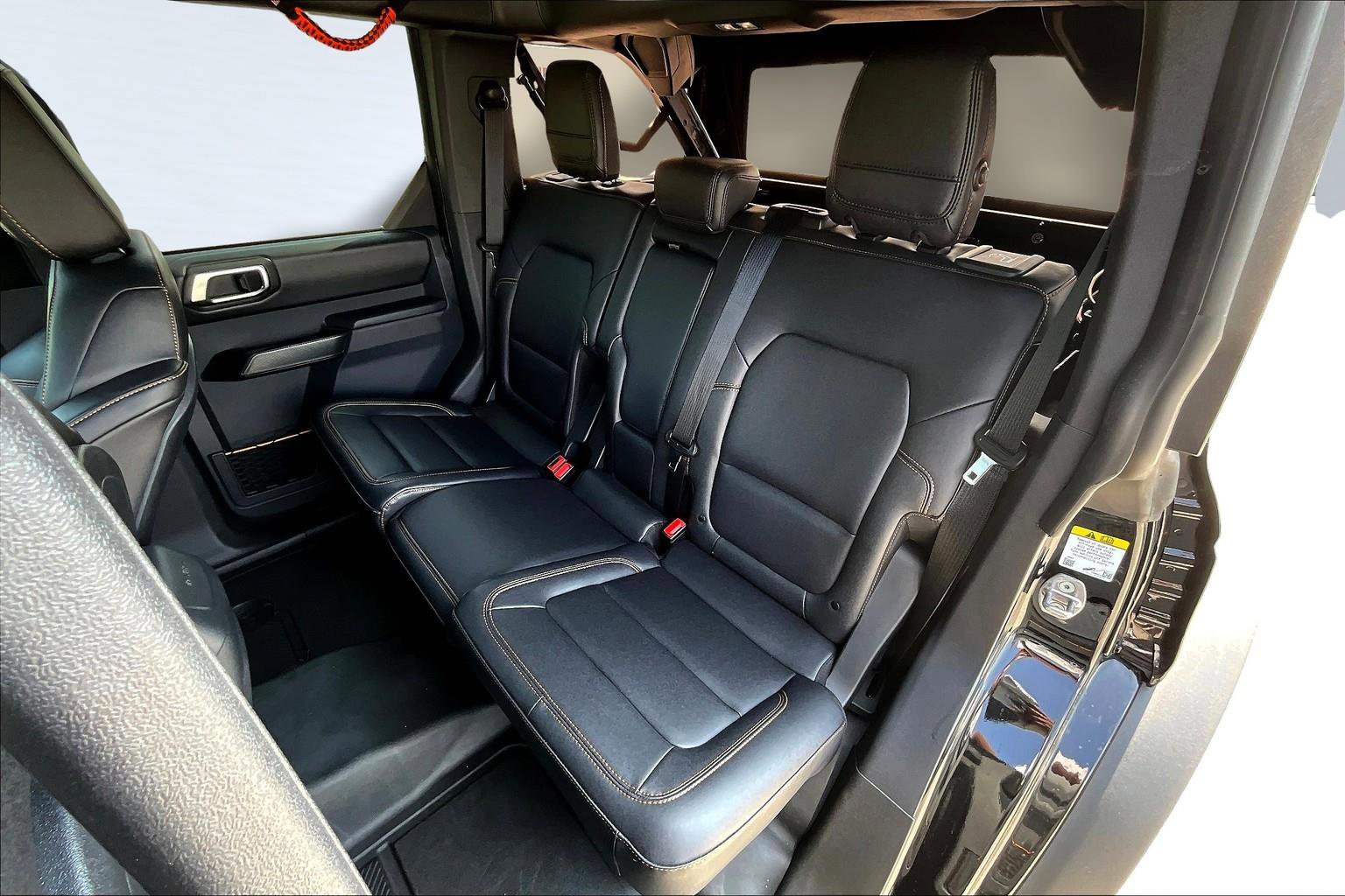 Used 2024 Ford Bronco Badlands image 17