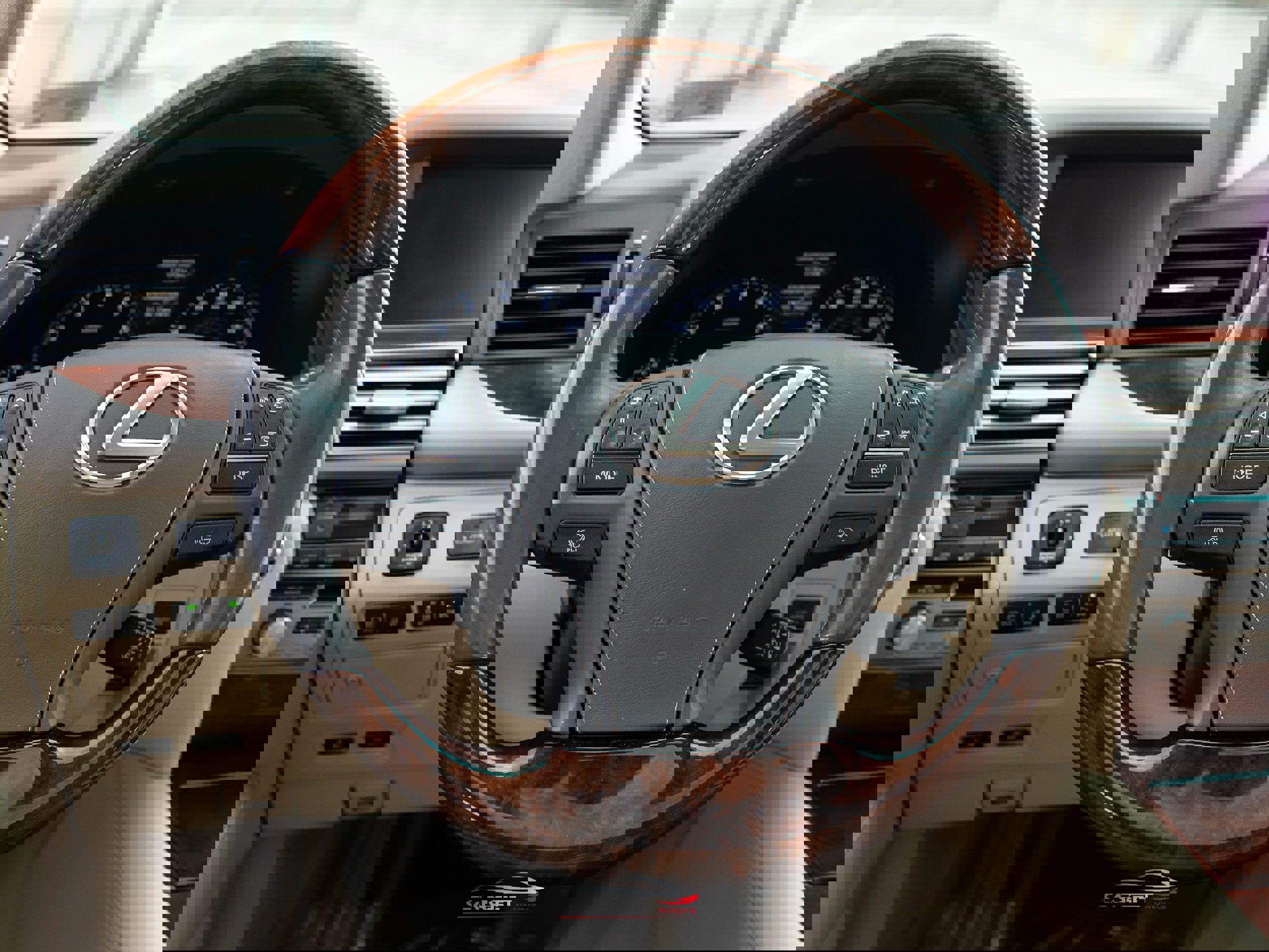 Used 2016 Lexus LS 460 L image 25