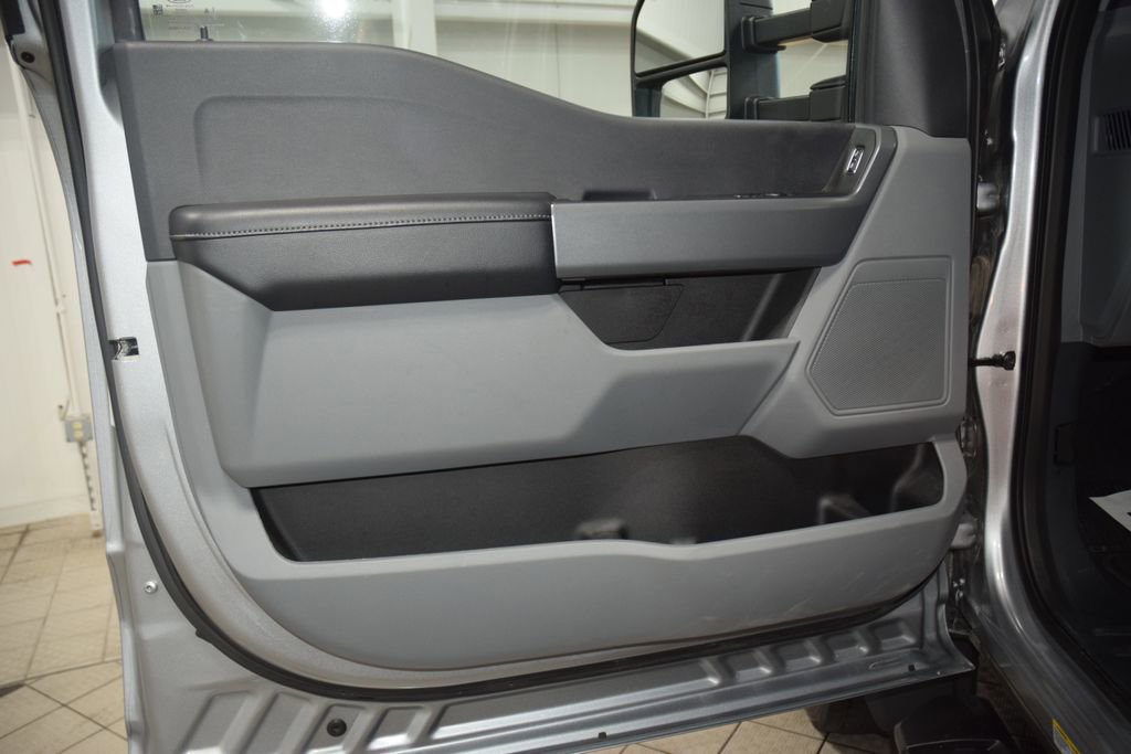 Used 2024 Ford F600 4x4 Regular Cab Super Duty w/ XLT Value Package image 31