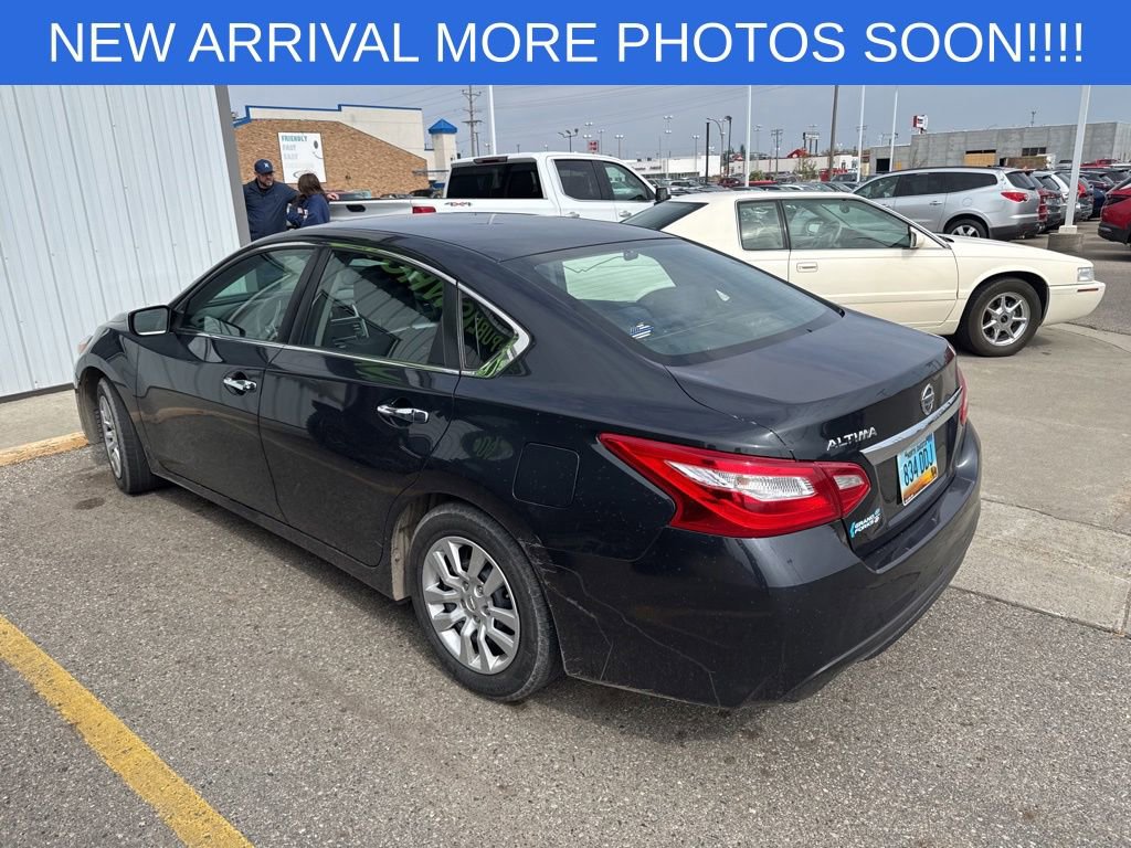 Used 2016 Nissan Altima 2.5 S w/ Power Driver Seat Package FWD image 5