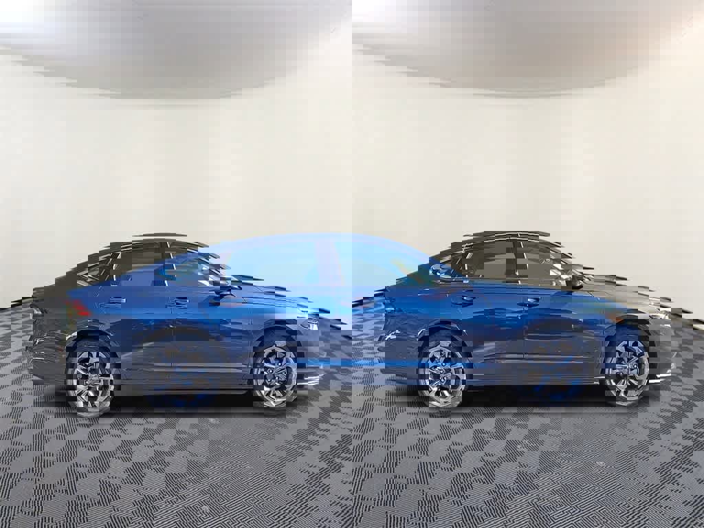 Certified 2024 Honda Accord EX image 7