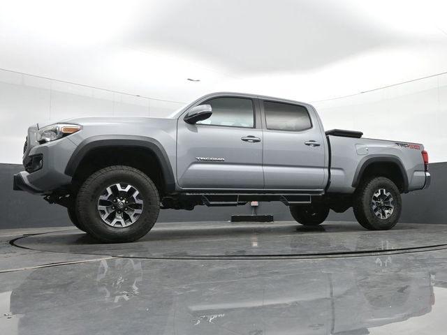 Used 2019 Toyota Tacoma TRD Off-Road image 16