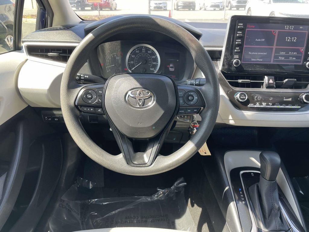 Used 2020 Toyota Corolla LE image 24