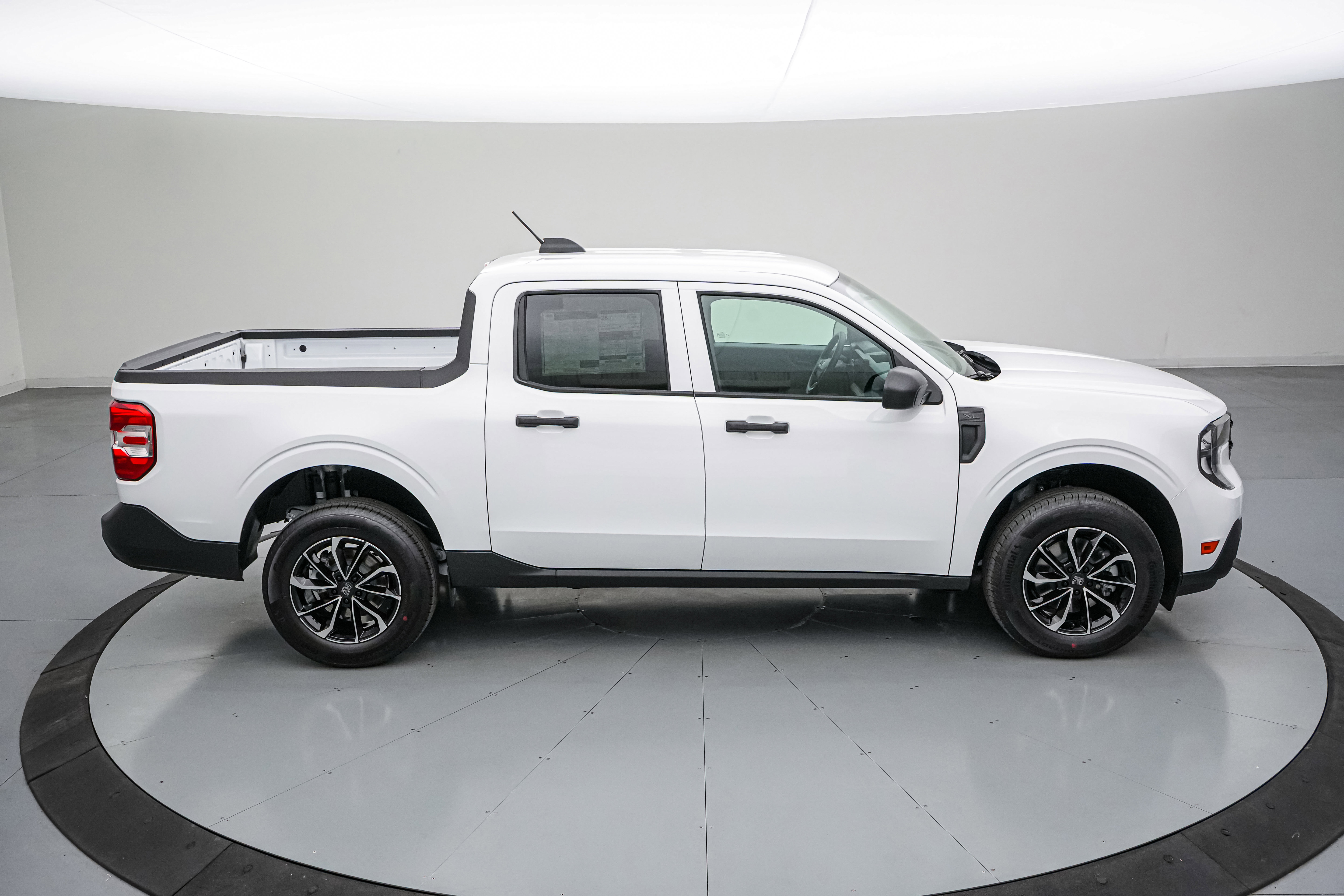 New 2026 Ford Maverick XL FWD image 4