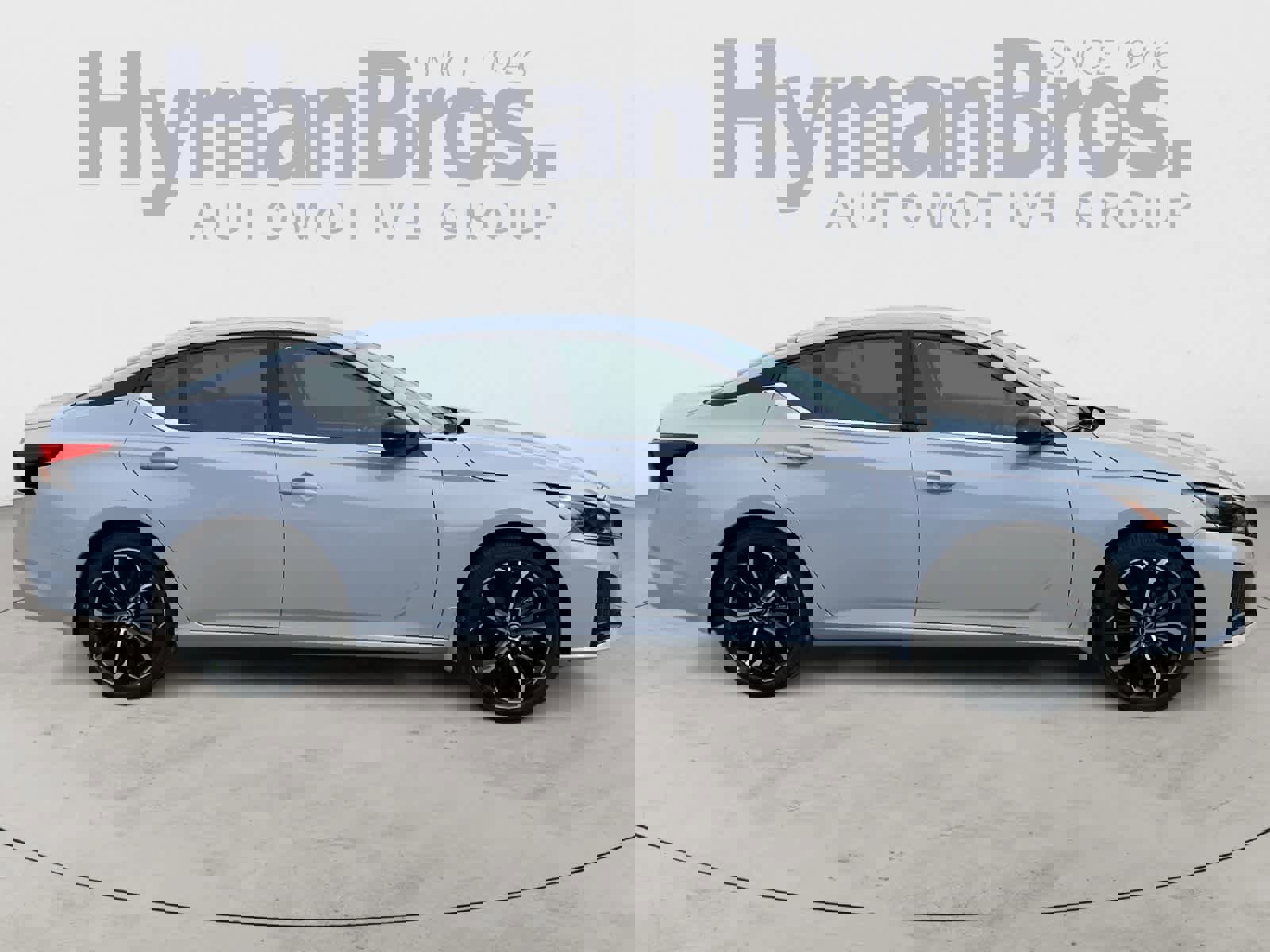 New 2025 Nissan Altima 2.5 SR image 2