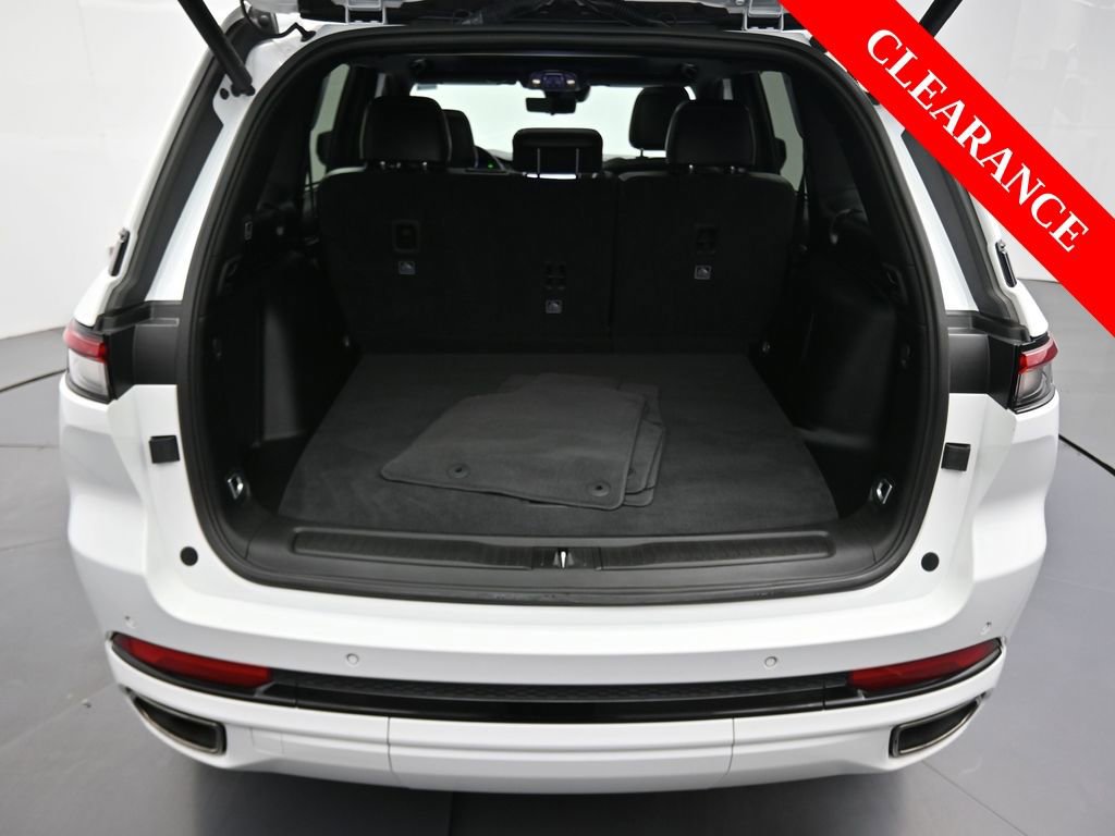 Used 2025 Jeep Grand Cherokee Limited 4xe image 16