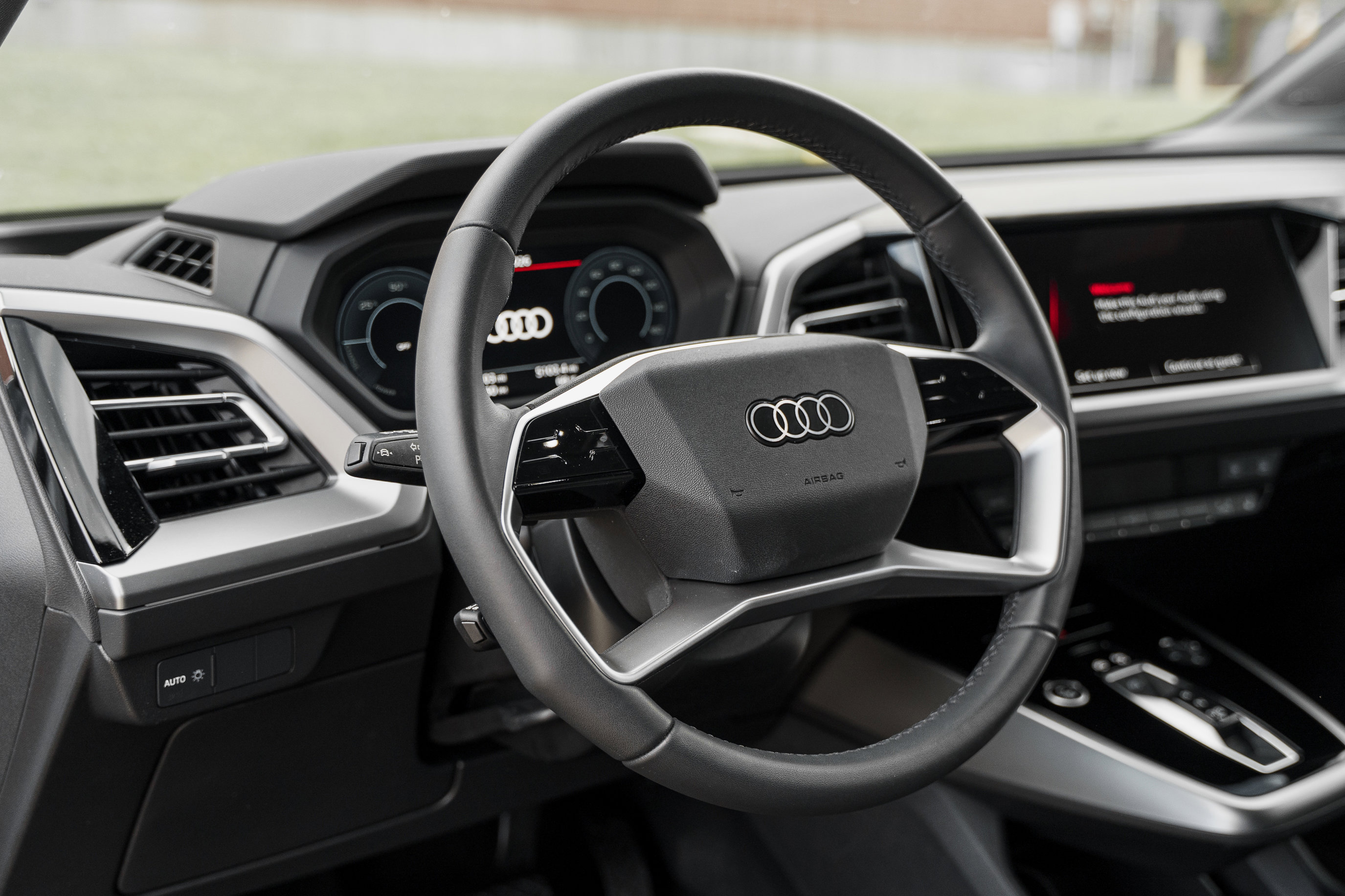 Certified 2025 Audi Q4 e-tron Premium Plus w/ Premium Plus AWD/4WD image 10