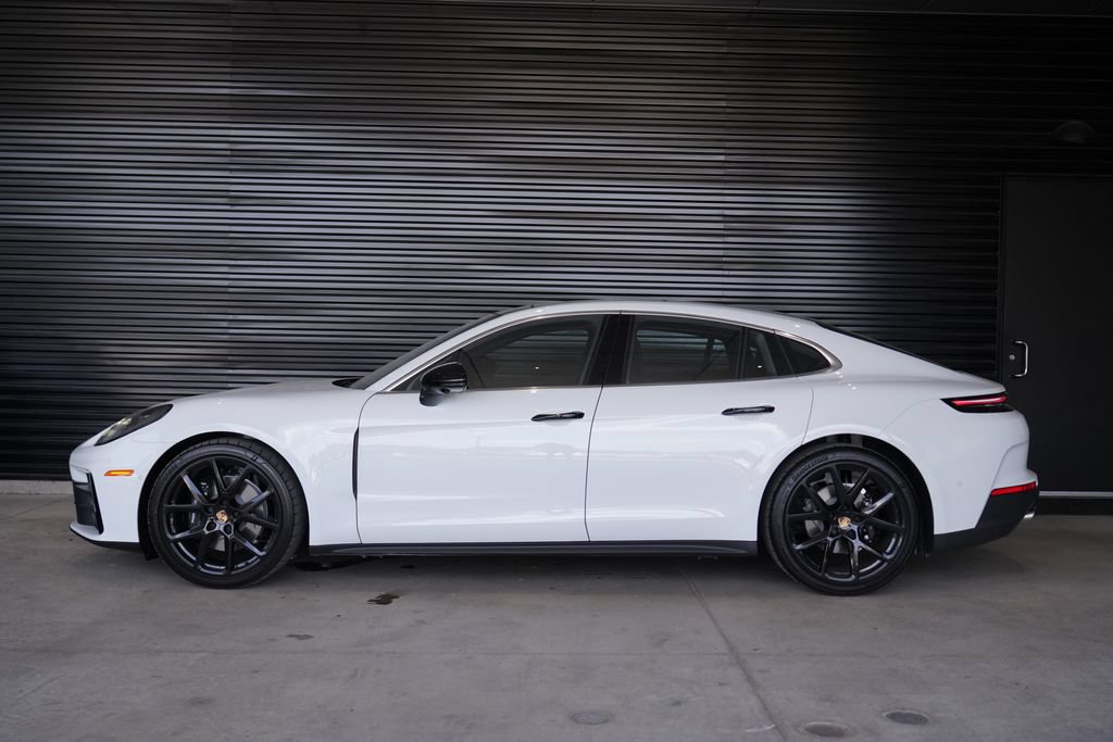 New 2026 Porsche Panamera RWD image 3
