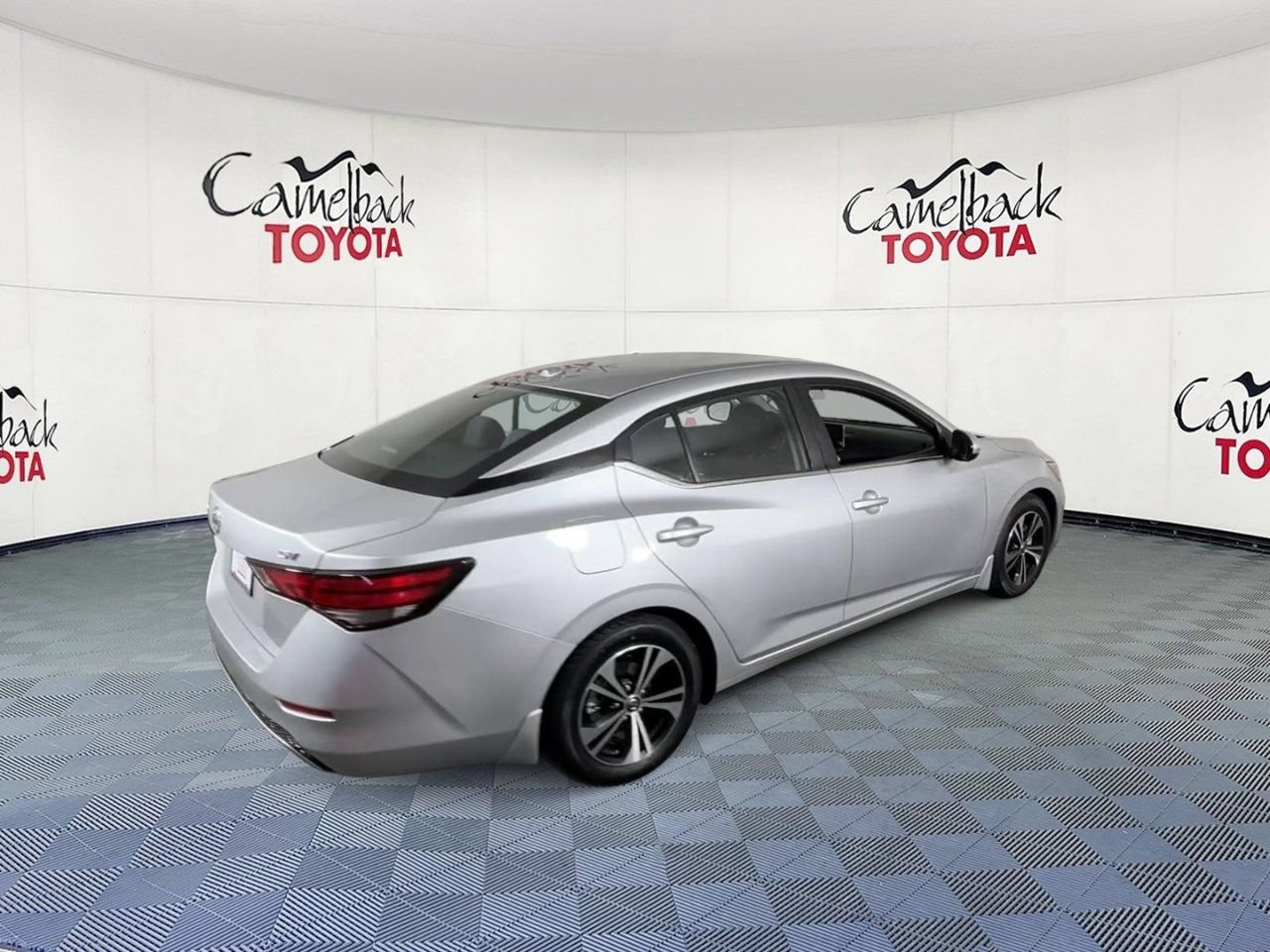 Used 2023 Nissan Sentra SV FWD image 3