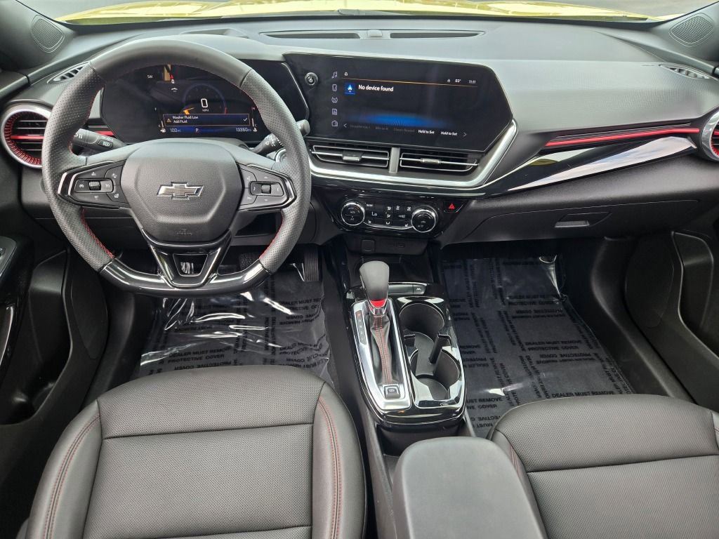 Used 2024 Chevrolet Trax RS w/ Sunroof Package image 18