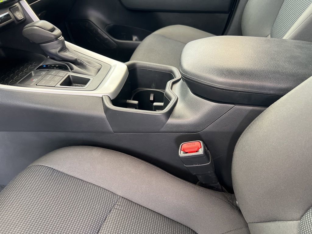 Used 2024 Toyota RAV4 LE image 25