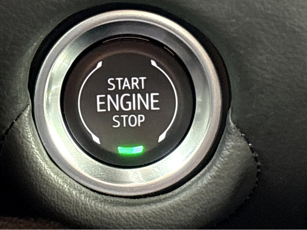 Used 2025 Chevrolet Tahoe LS RWD image 5