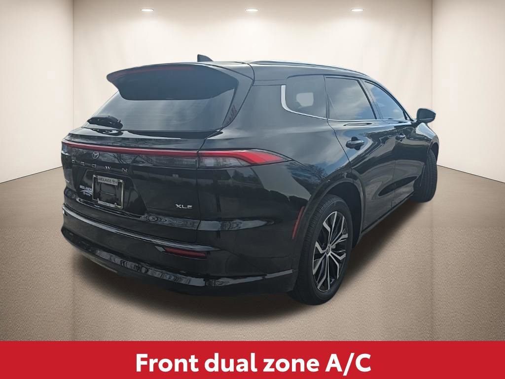 Used 2025 Toyota Crown Signia image 4