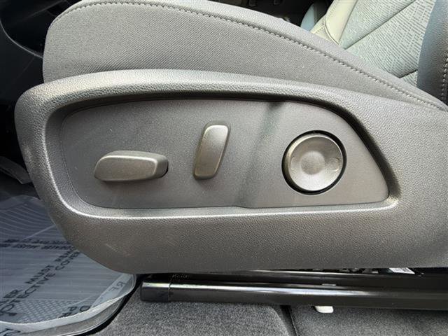 New 2026 Chevrolet Equinox LT w/ Convenience Package II image 15