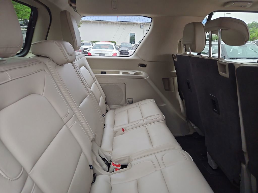 Used 2018 Lincoln Navigator Reserve w/ Technology Package AWD/4WD image 10