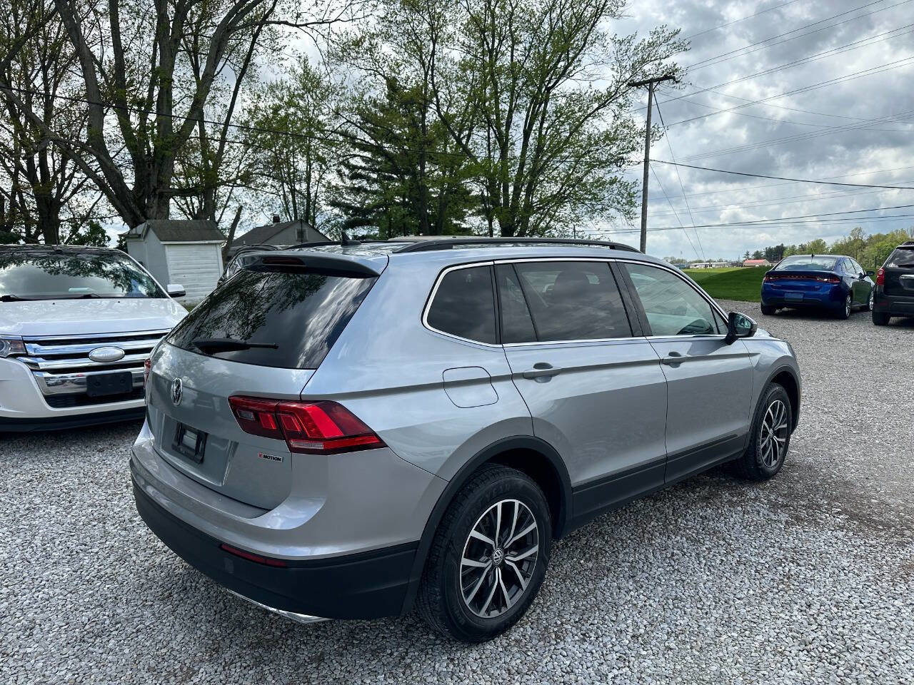 Used 2019 Volkswagen Tiguan SE w/ Panoramic Sunroof Package image 5