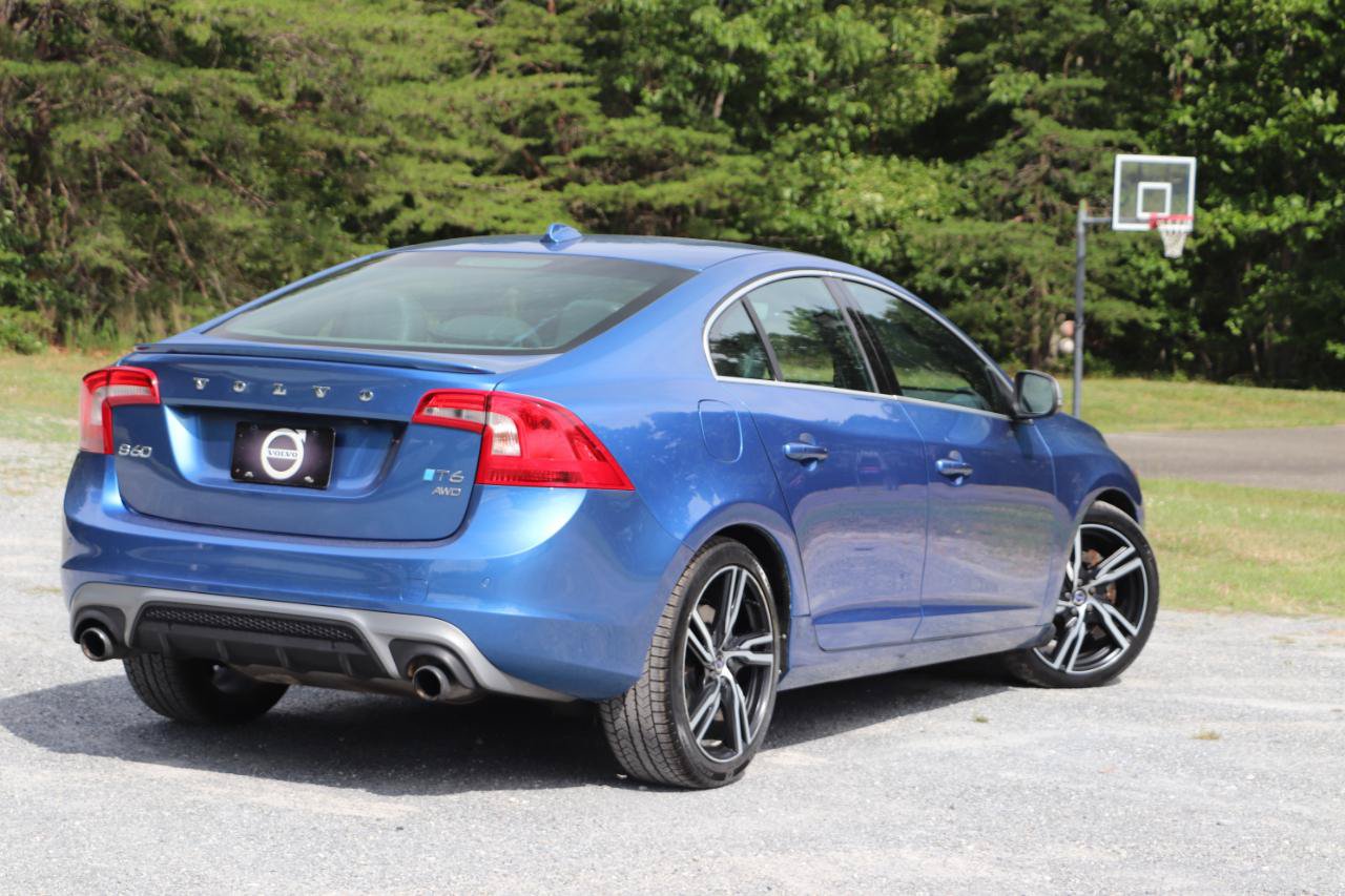 Used 2017 Volvo S60 T6 R-Design Platinum AWD/4WD image 3