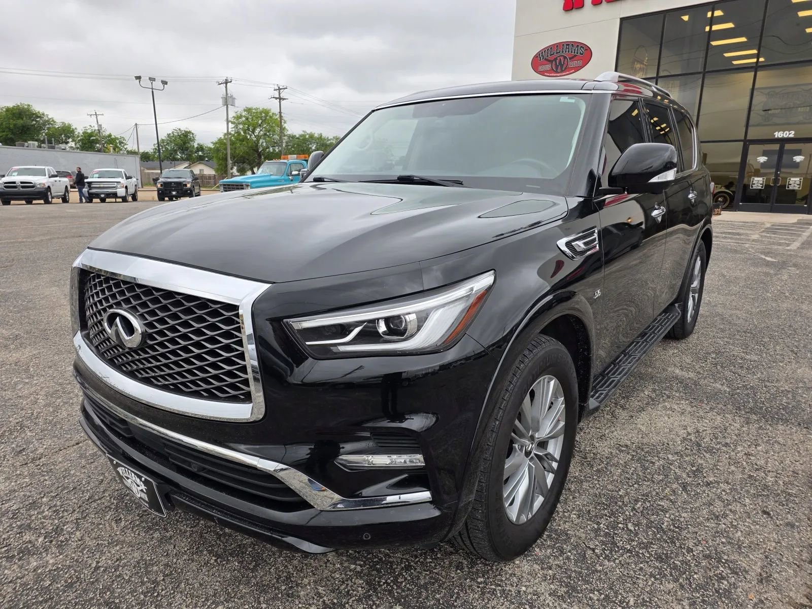 Used 2018 INFINITI QX80 2WD image 3